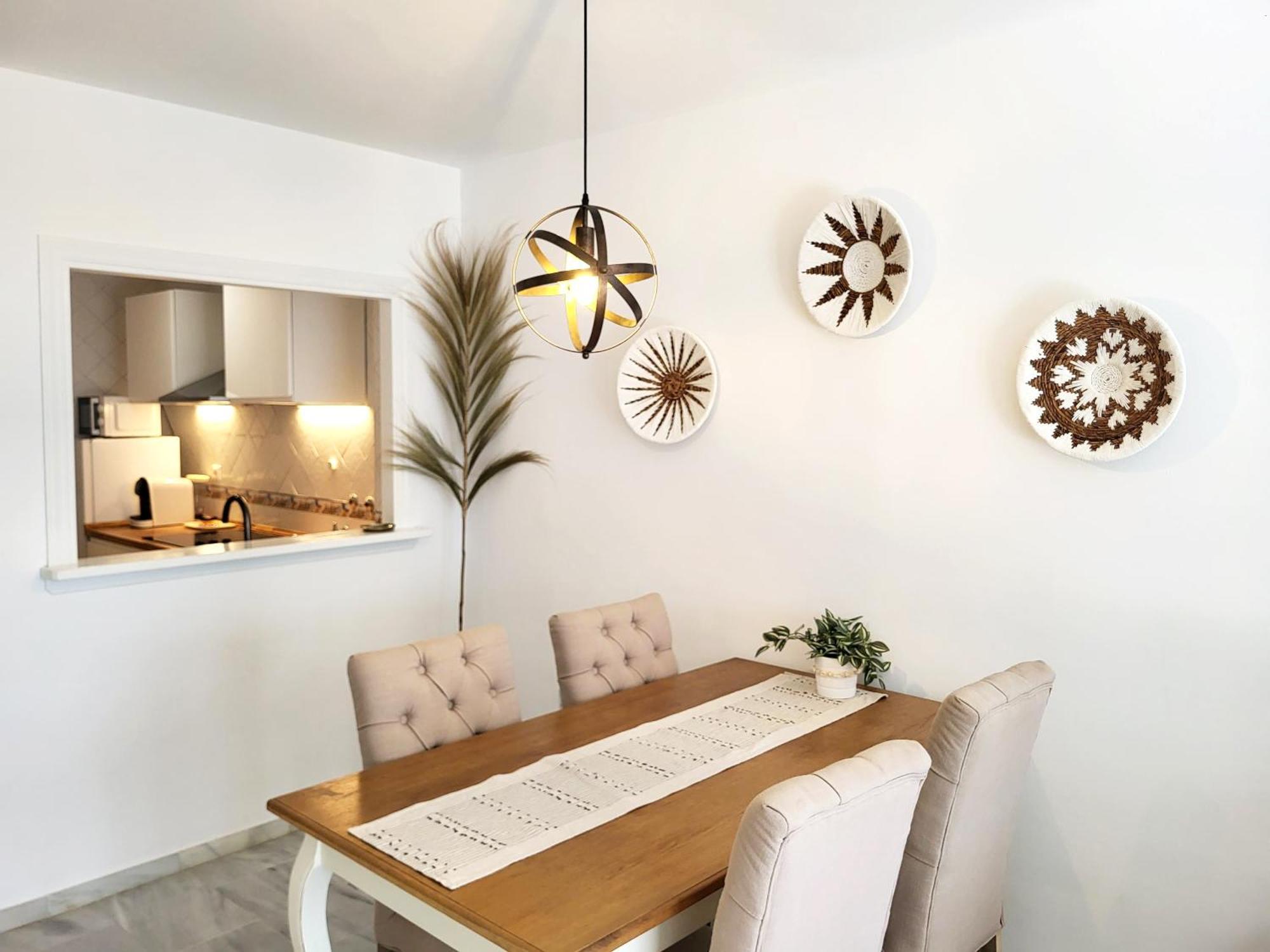 Luxury Garden Apartment - Walking Distance To The Sea Sitio de Calahonda 외부 사진